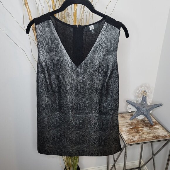 Saks Fifth Avenue Blouse Womens Medium - Picture 1 of 7